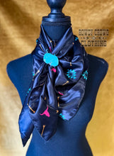 Load image into Gallery viewer, Wimberly Aztec  Wild Rag
