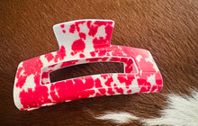 Load image into Gallery viewer, Strawberry Moo Claw Clip
